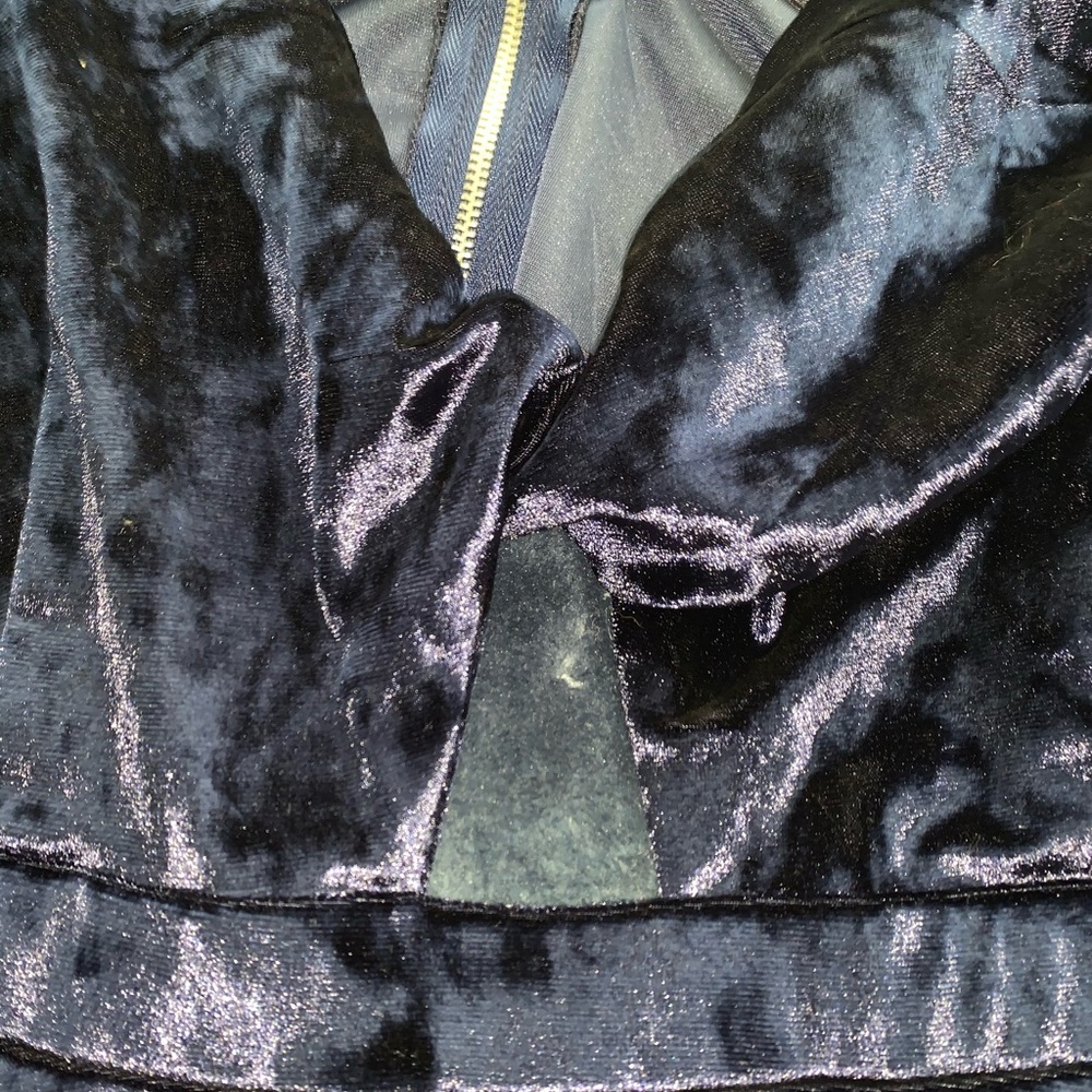 Dress - Picture 2 of 5